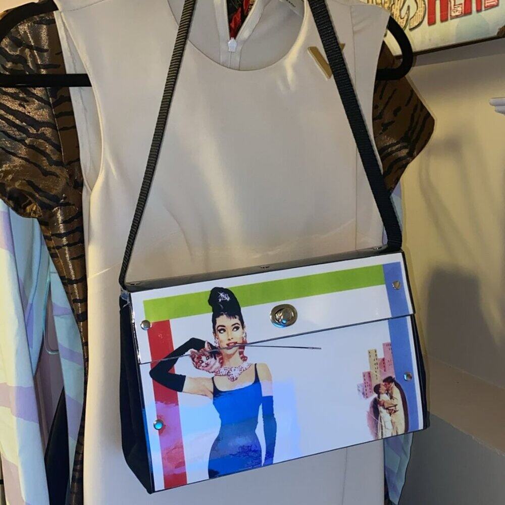 Retro Style Handbag - Picture 7 of 7